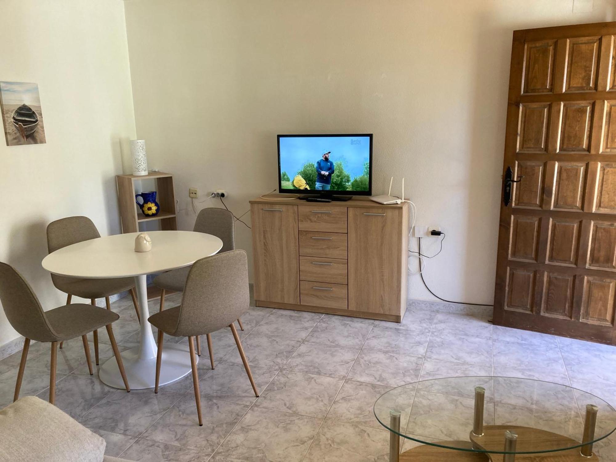 Villa Martin Secure Complex Two Bed Apartment With Access To Six Pools Сан-Мигель-де-Салинас Экстерьер фото