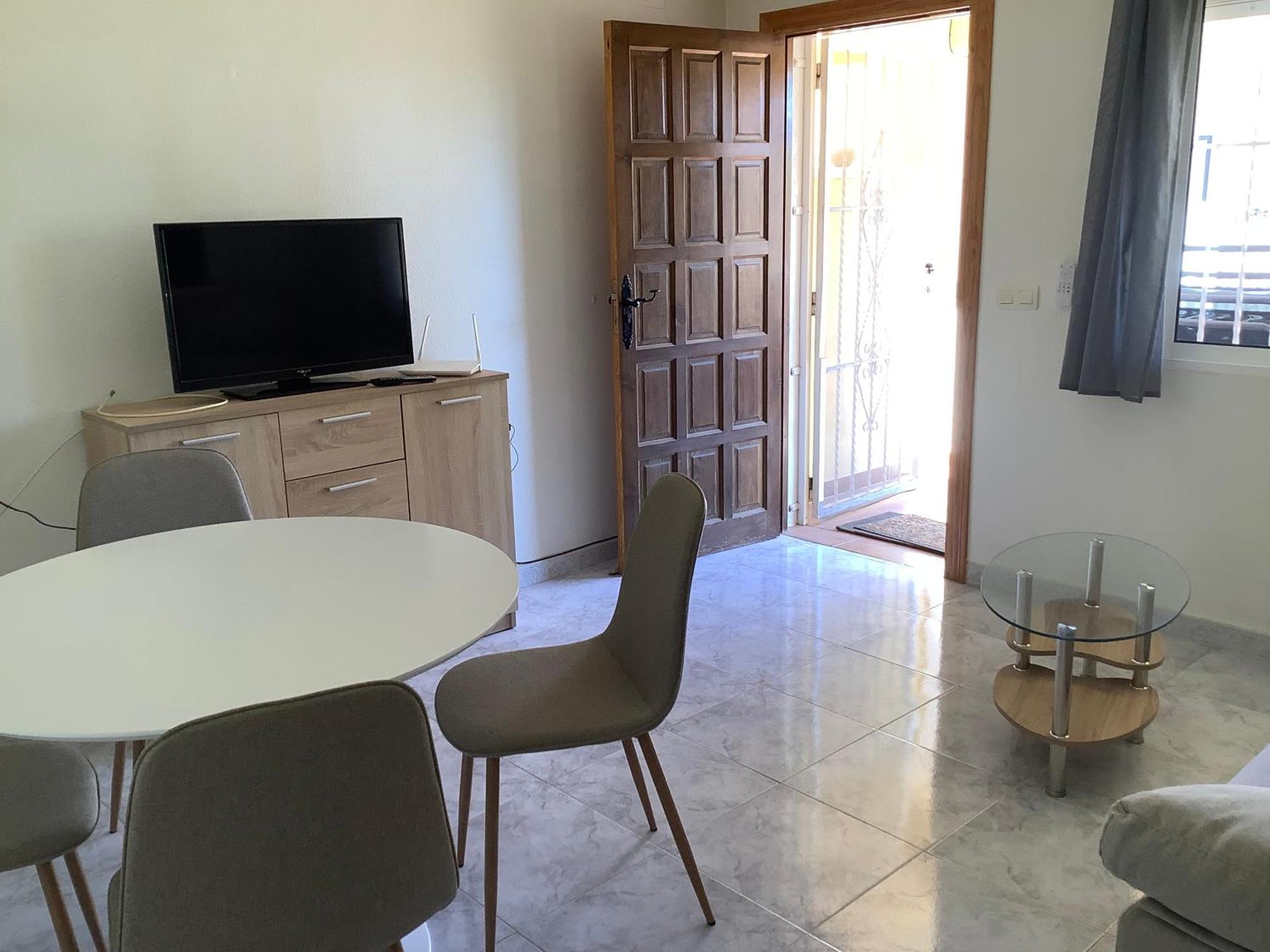 Villa Martin Secure Complex Two Bed Apartment With Access To Six Pools Сан-Мигель-де-Салинас Экстерьер фото